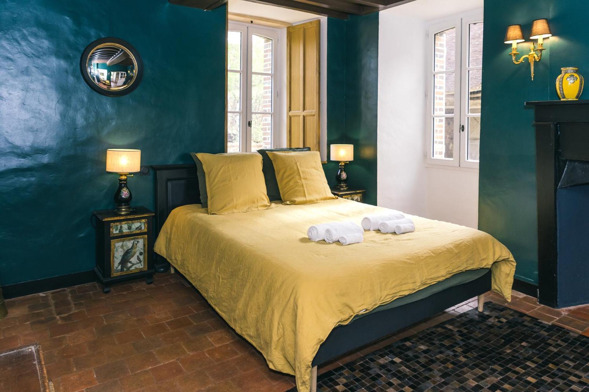 Maison D'Hotes Le Prieure Du Preux Sepeaux-Saint-Romain Екстериор снимка