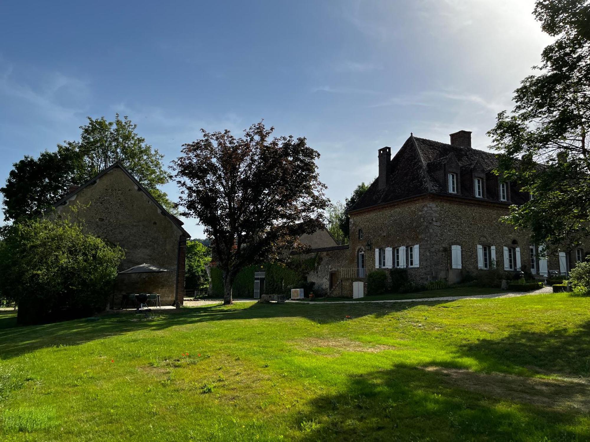 Maison D'Hotes Le Prieure Du Preux Sepeaux-Saint-Romain Екстериор снимка